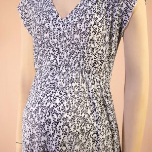 Vestido Materno "Black & White Botanical" – Elegancia Atemporal